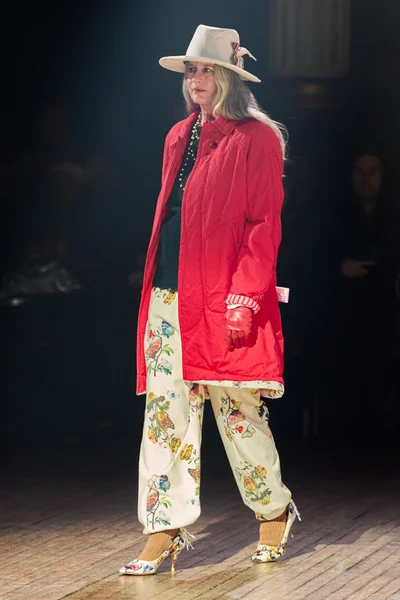 Look 9